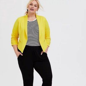 Torrid 5 Yellow Open Front Blazer